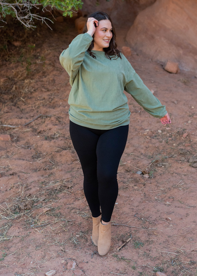 Plus size green ribbed sweatershirt with long sleeves