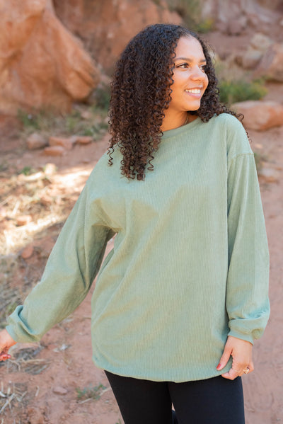 Long sleeve greenribbed sweatershirt with a drop sleeve