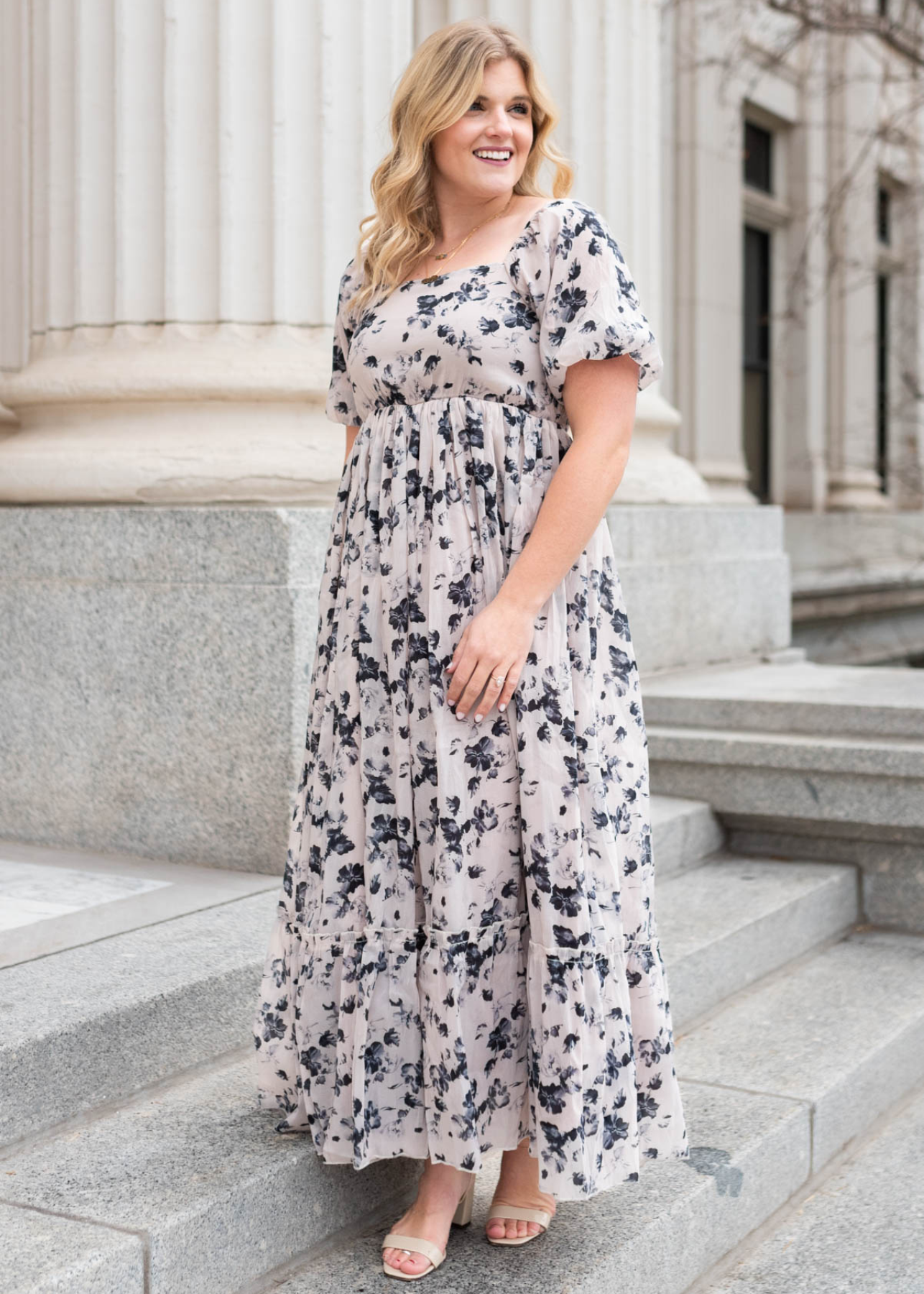 High waisted  short sleeve floral dress with a high waist