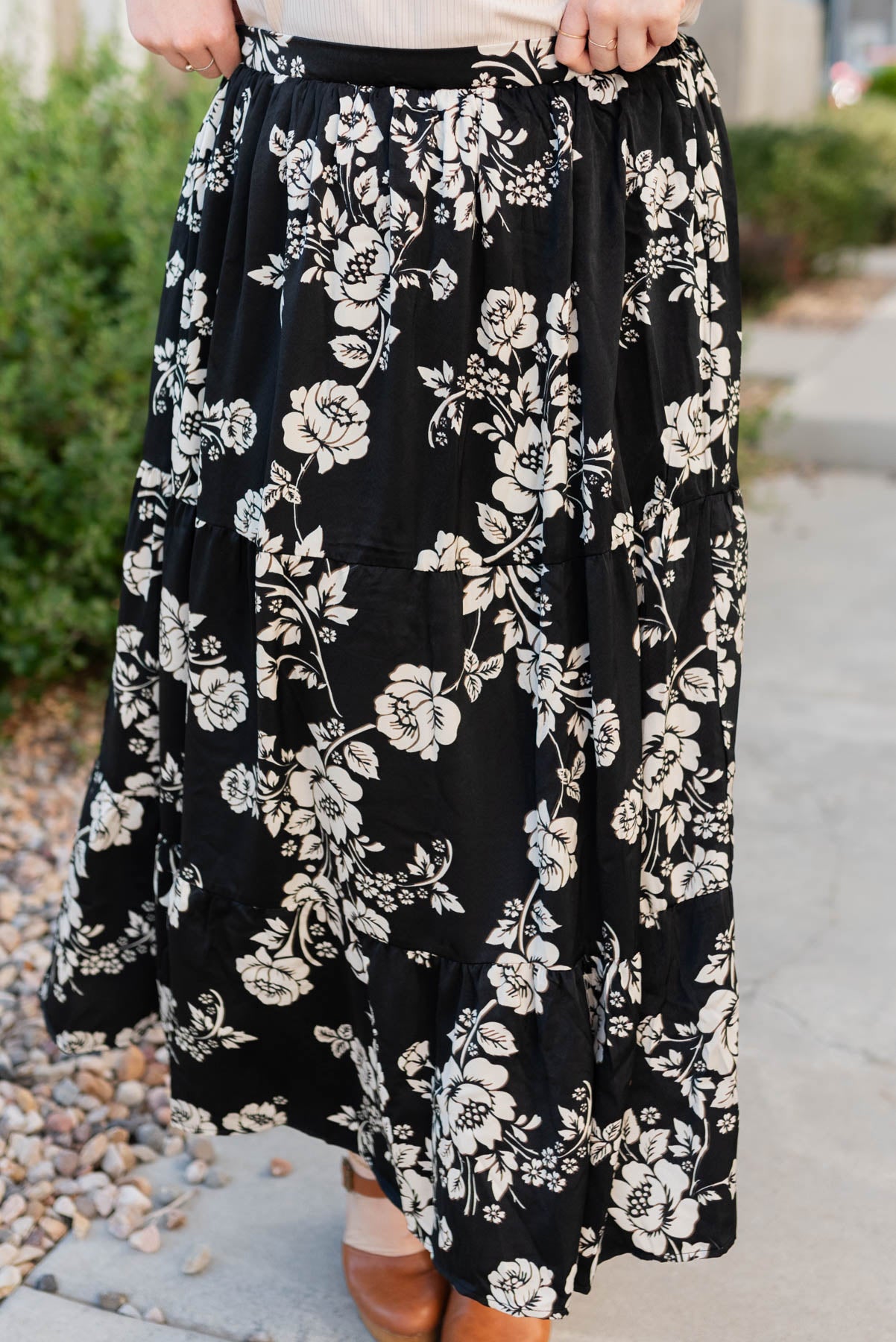 Plus size black flroal skirt in plus size with ivory flowers