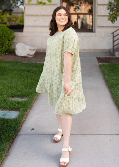 plus size short sleeve green tiered dress