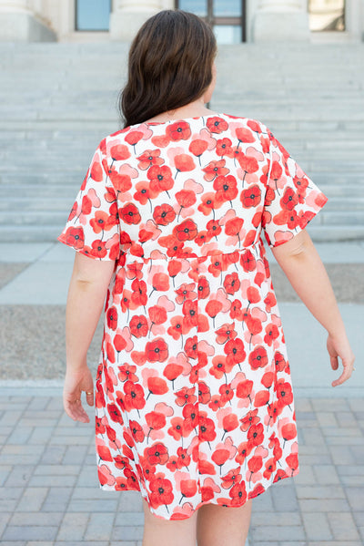 Plus size back view of the poppi flower dress