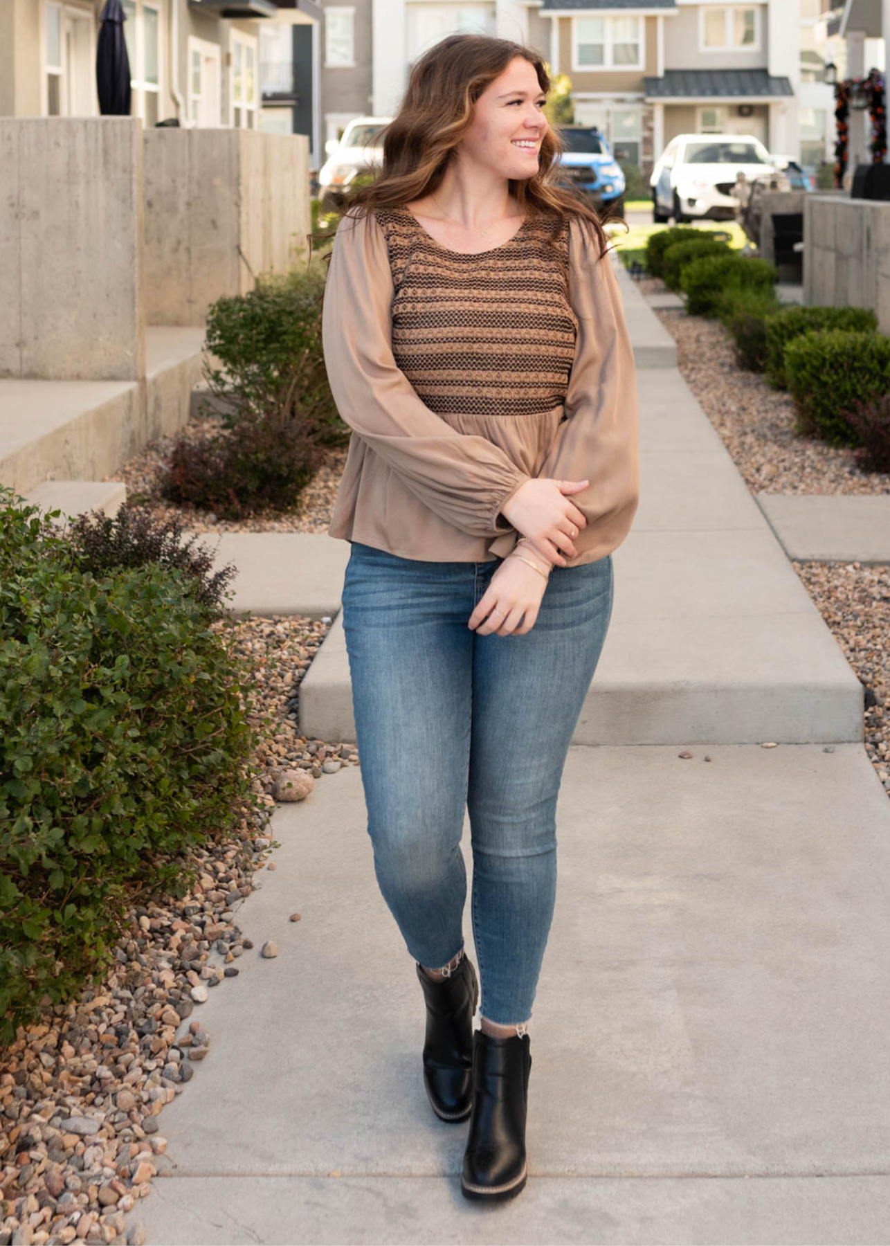 Long sleeve mocha cochet stirpe top in plus size