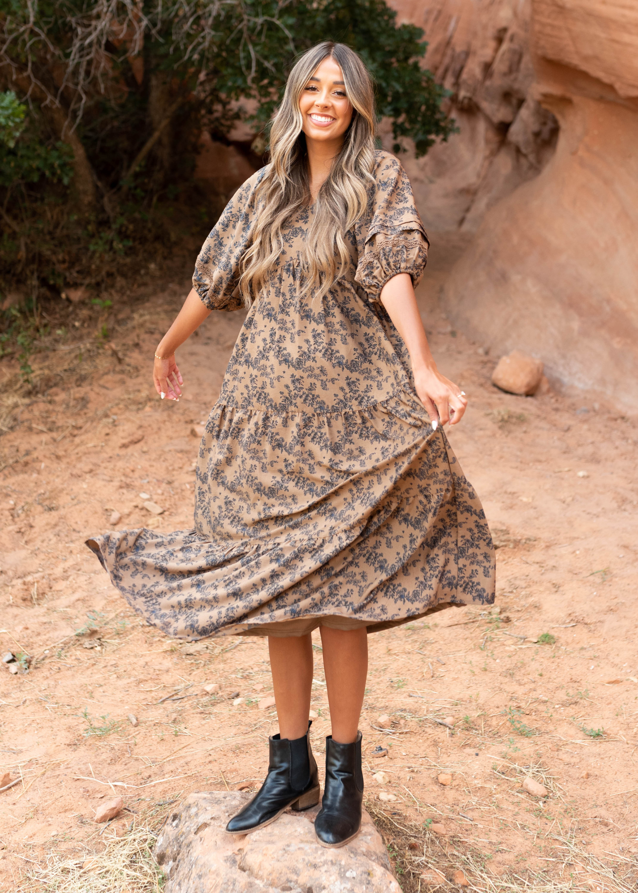 Short sleeve brown floral tiered dress