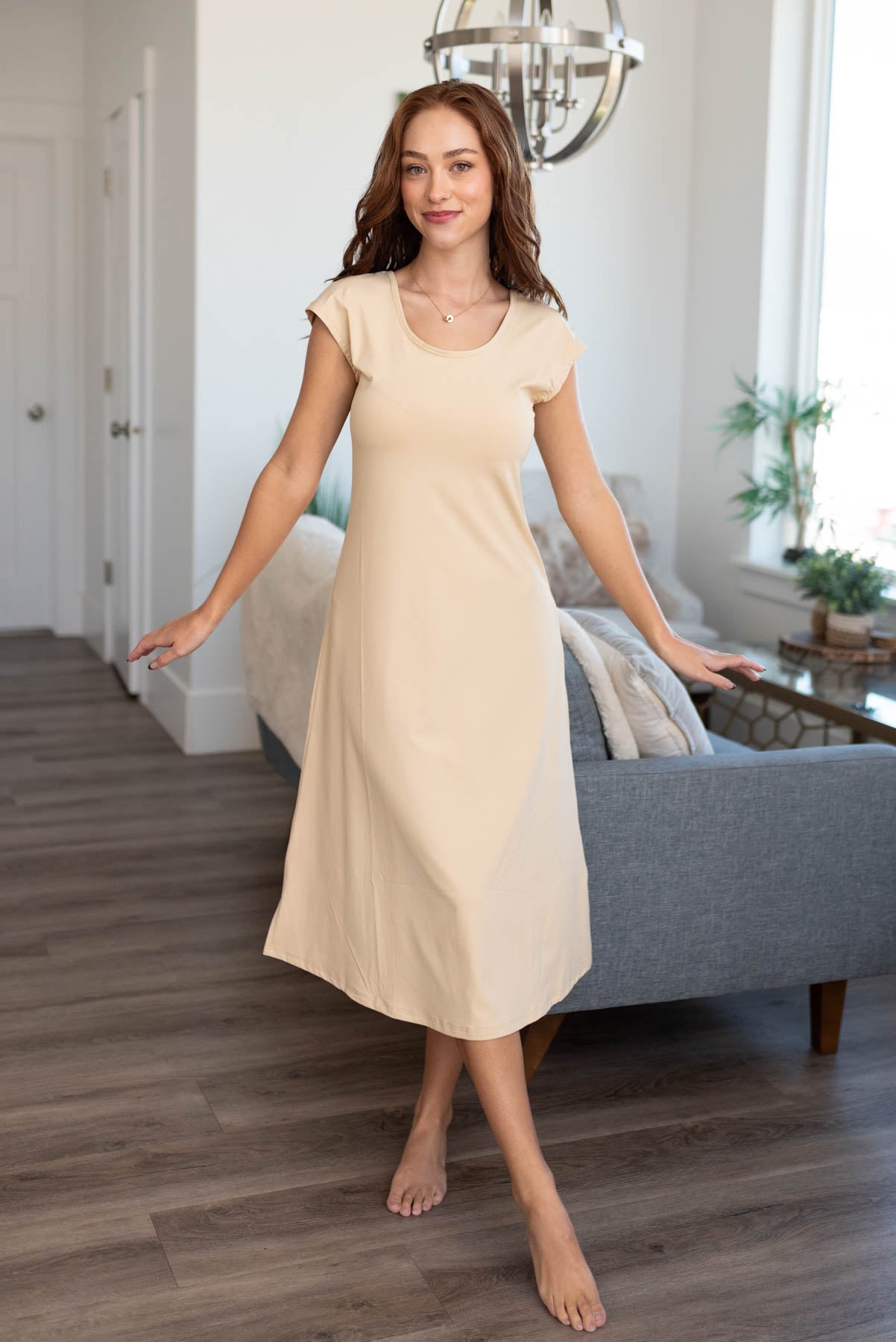 Nude slipette midi cap sleeve