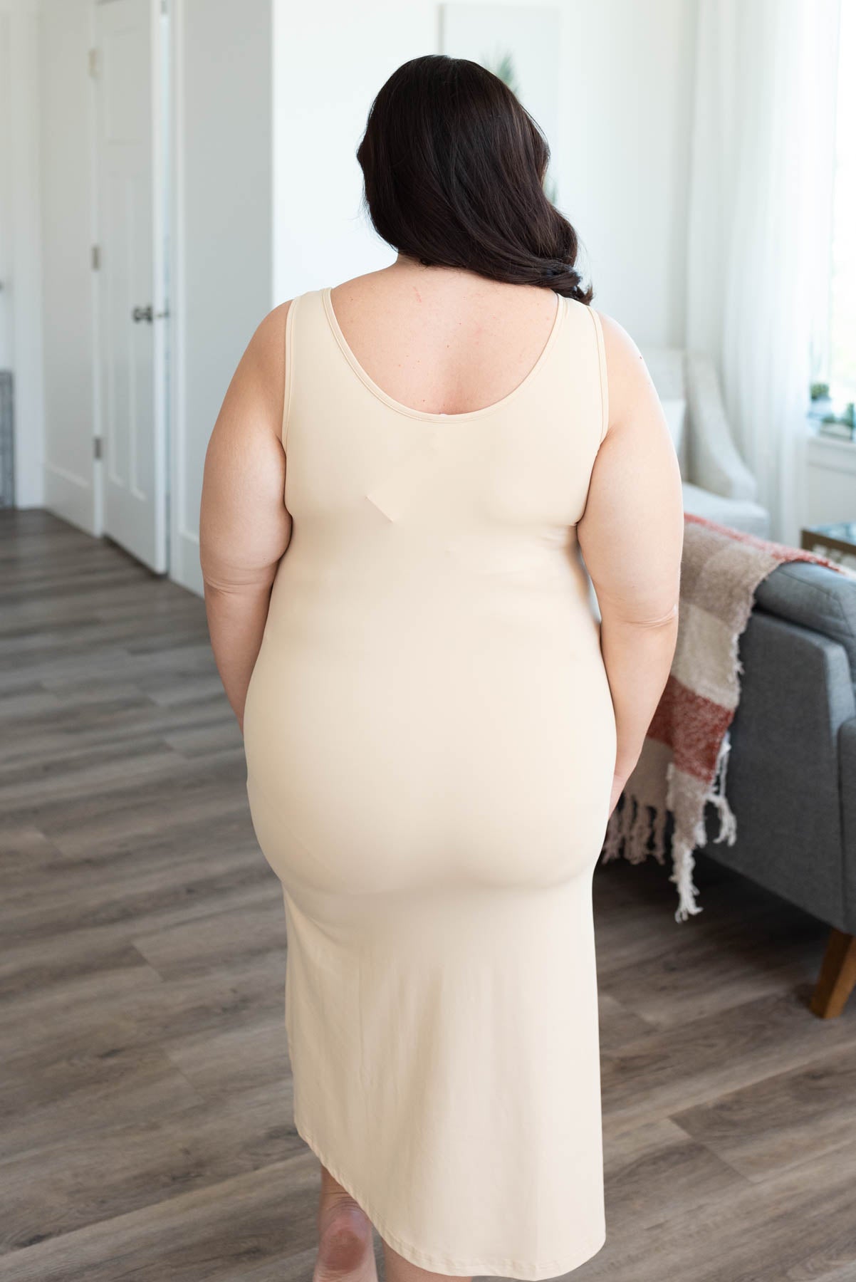 Back view of the plus size nude slipette midi tank