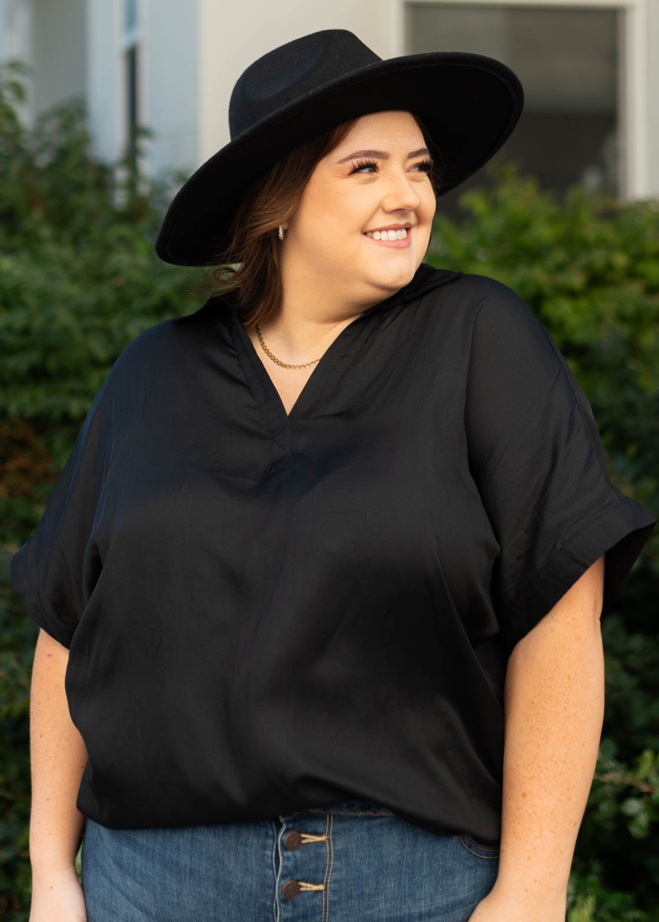 V-neck plus size black top