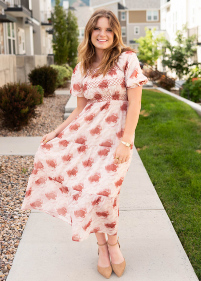 Rose floral tiered dress with short sleeves