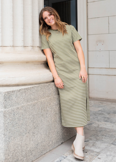 Olive stirpe t-shirt dress