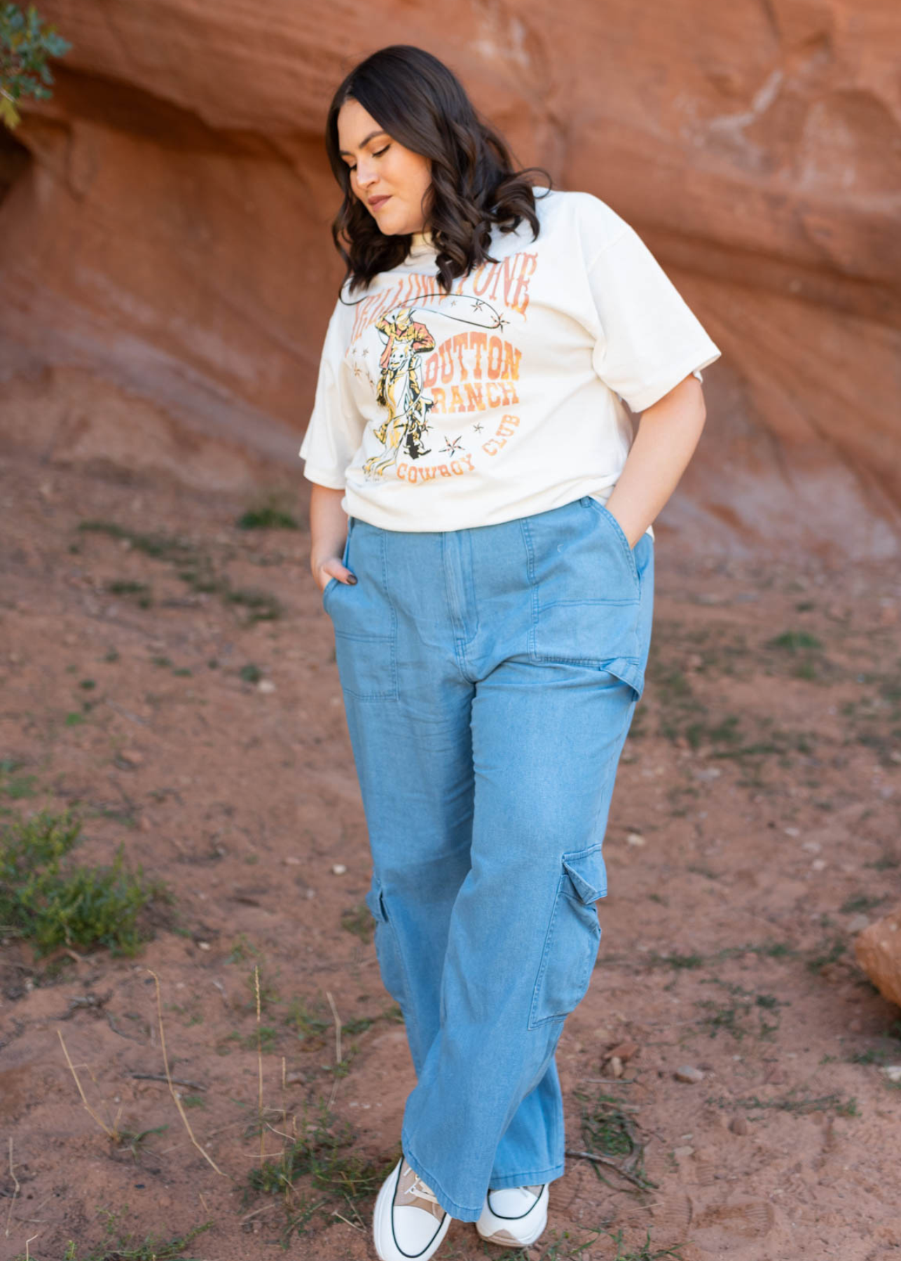 Short sleeve Yellowstone white tee graphic tee