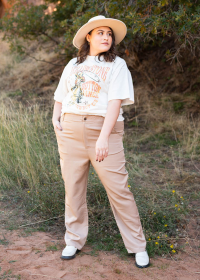 Short sleeve plus size Yellowstone white tee