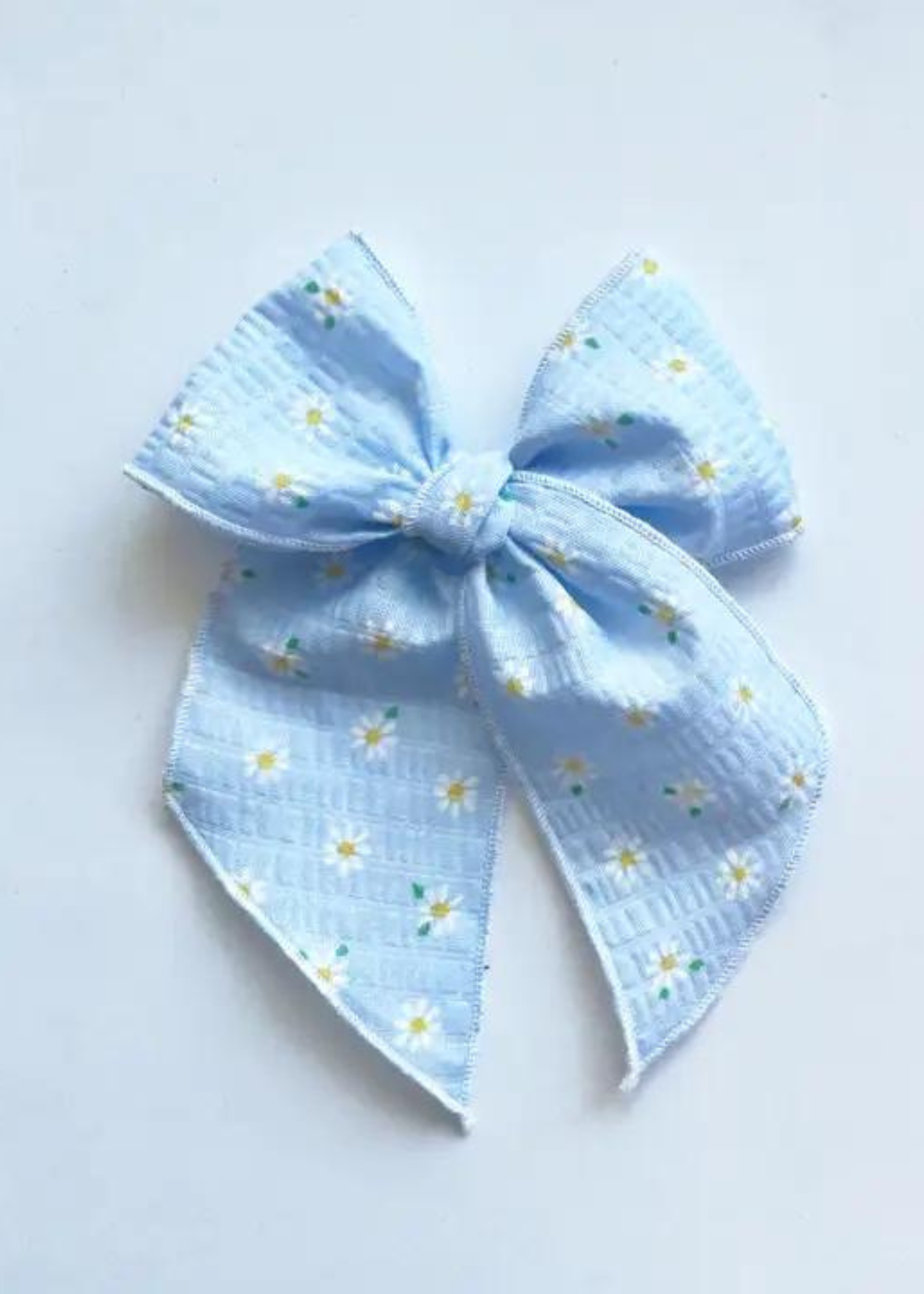 Elle Blue Daisy Bow