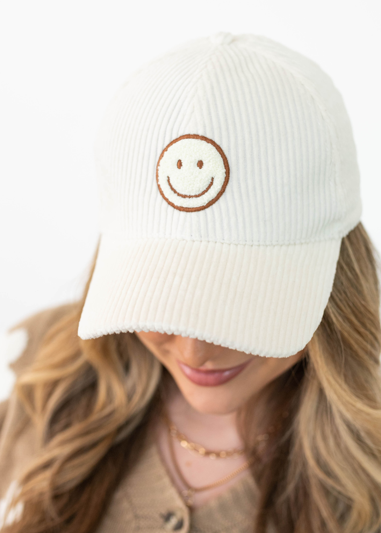 Malia Off White Hat