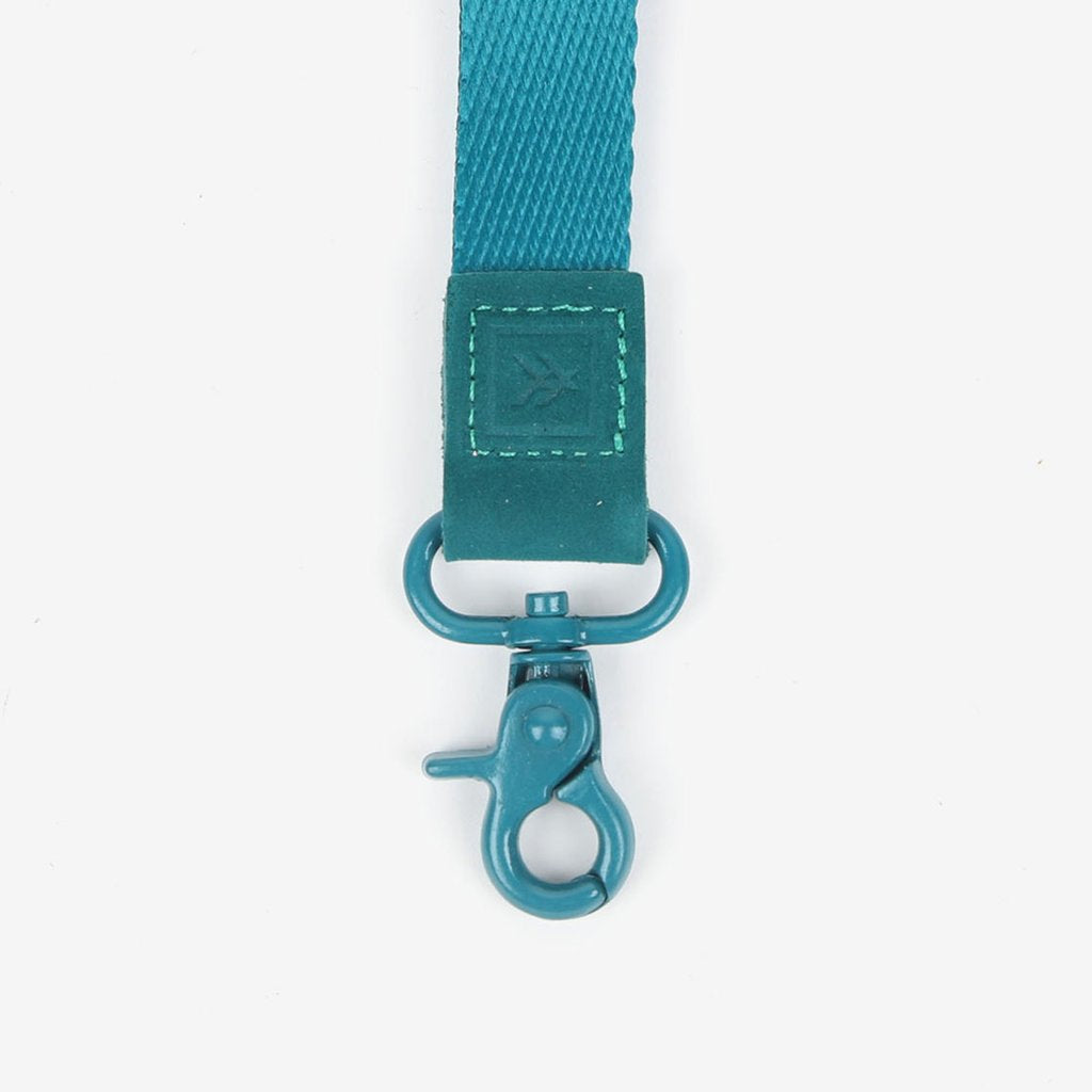 Thread Wallets Everglade Neck Lanyard