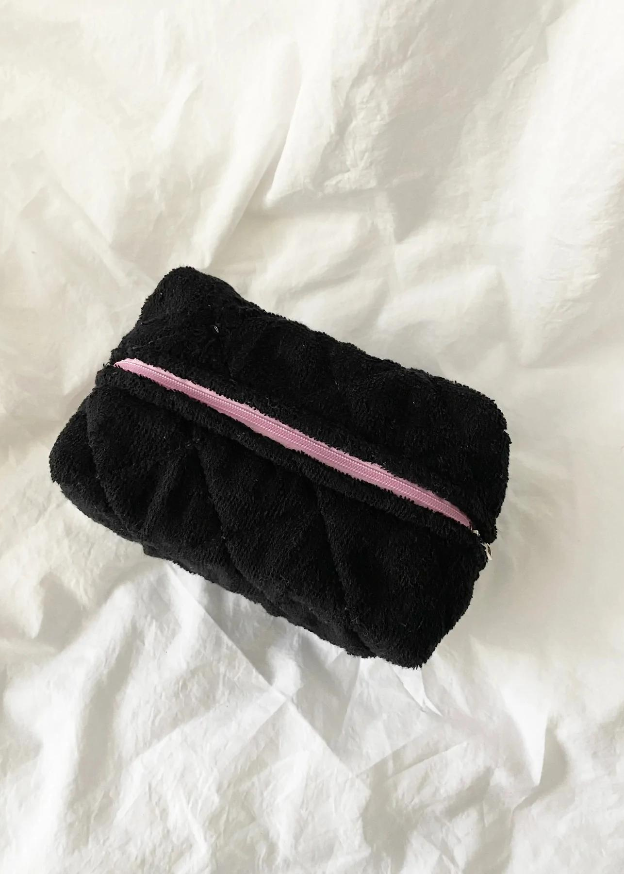 Anna Black Cosmetic Bag