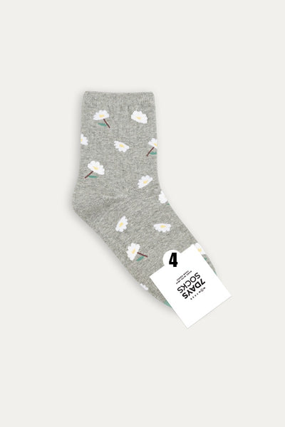 Falen Grey Daisy Garden Socks