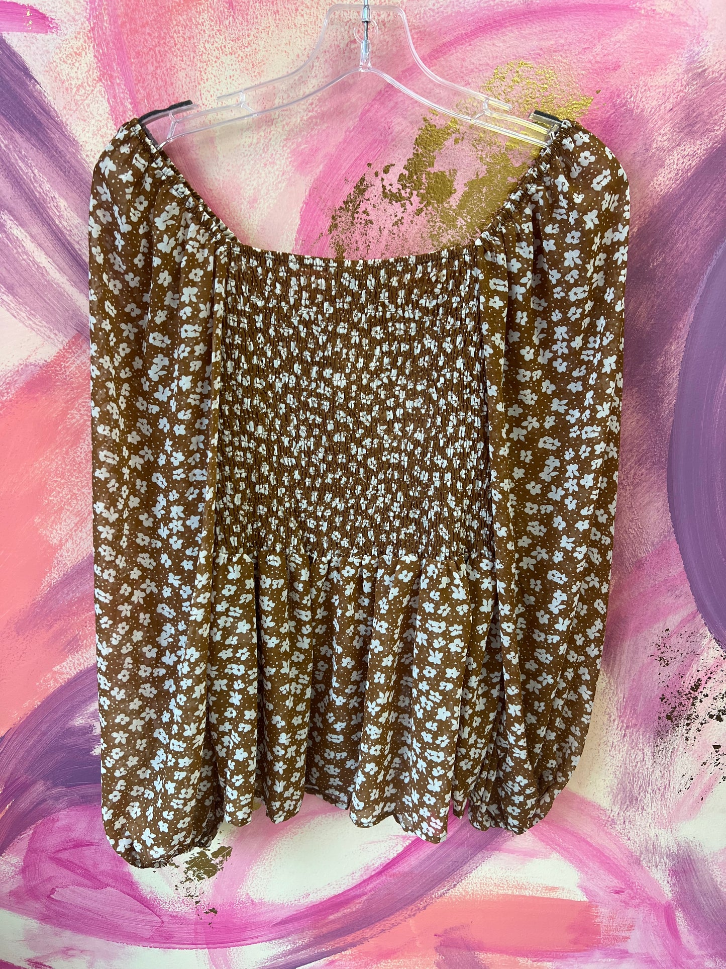 (MEDIUM) NWT Floral Print Top