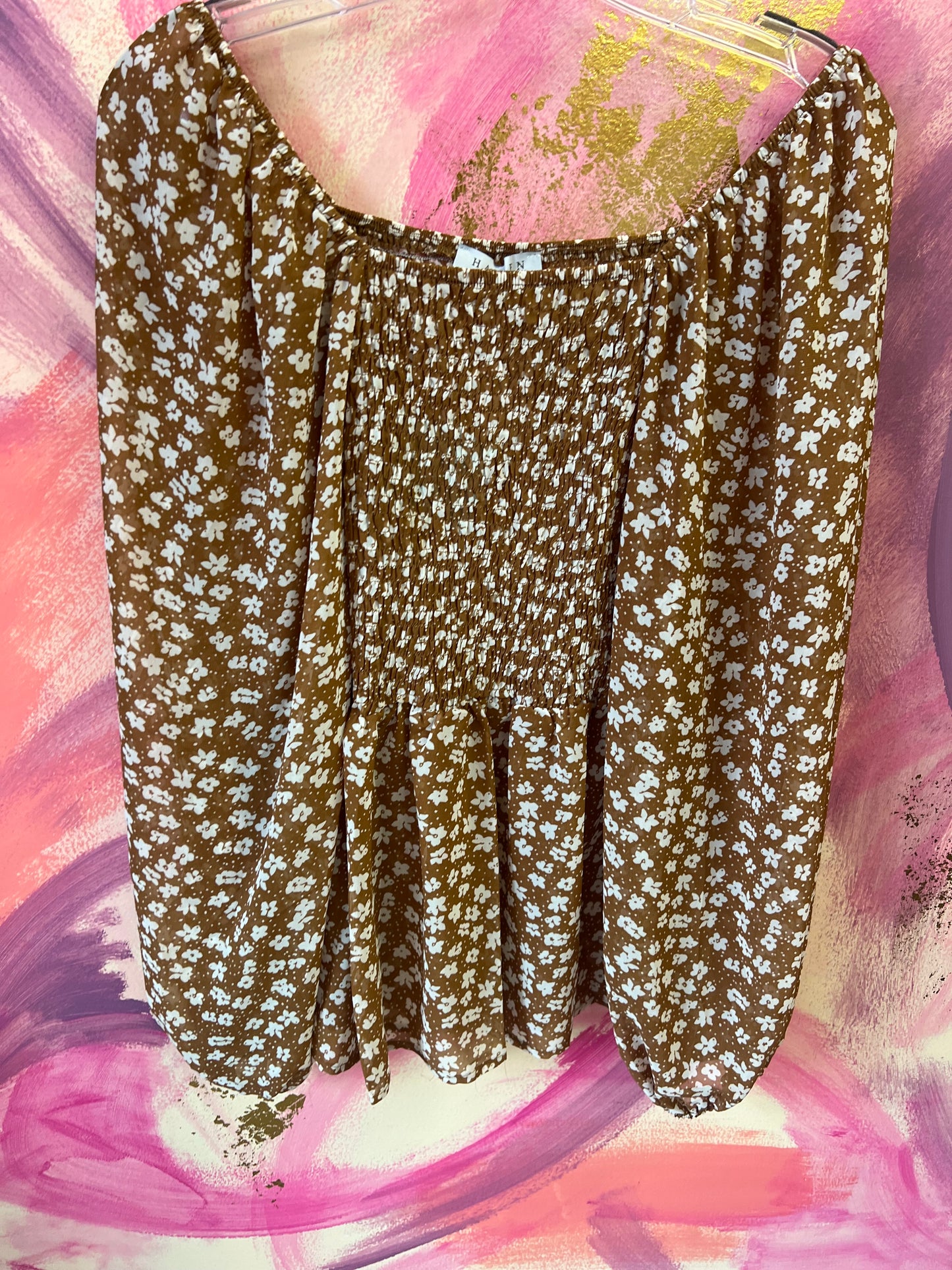 (MEDIUM) NWT Floral Print Top