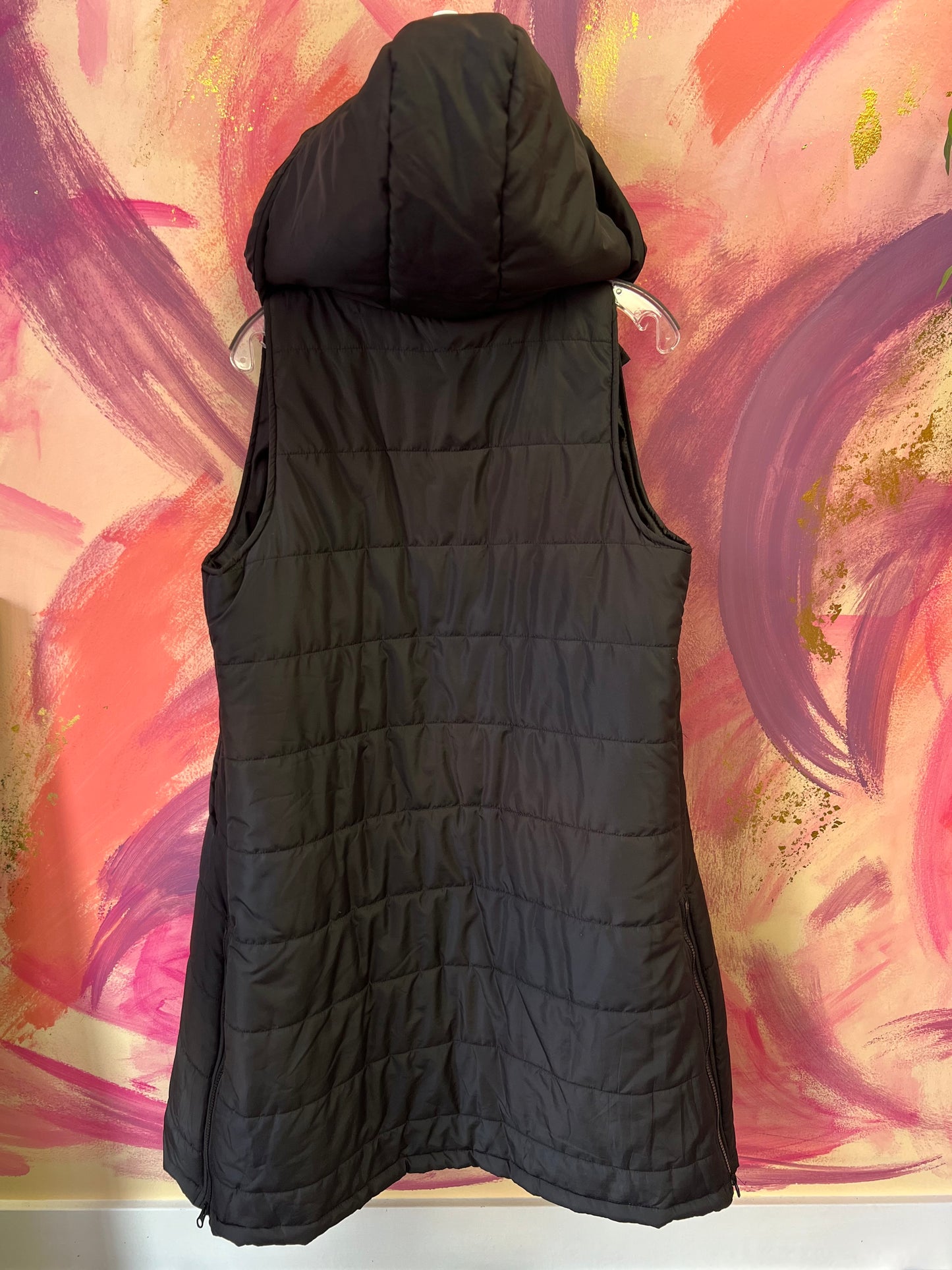 (SMALL) Long Black Vest