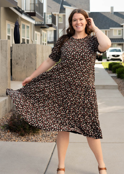 Tiered floral dress in plus size