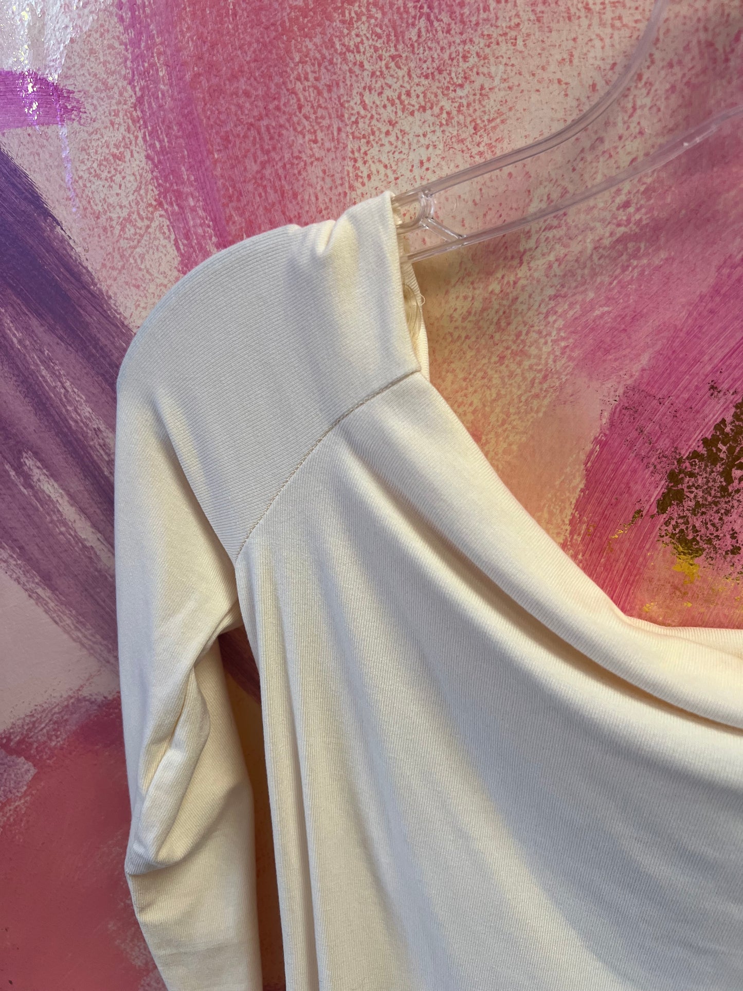 (LARGE) NWT Wide Neck Top