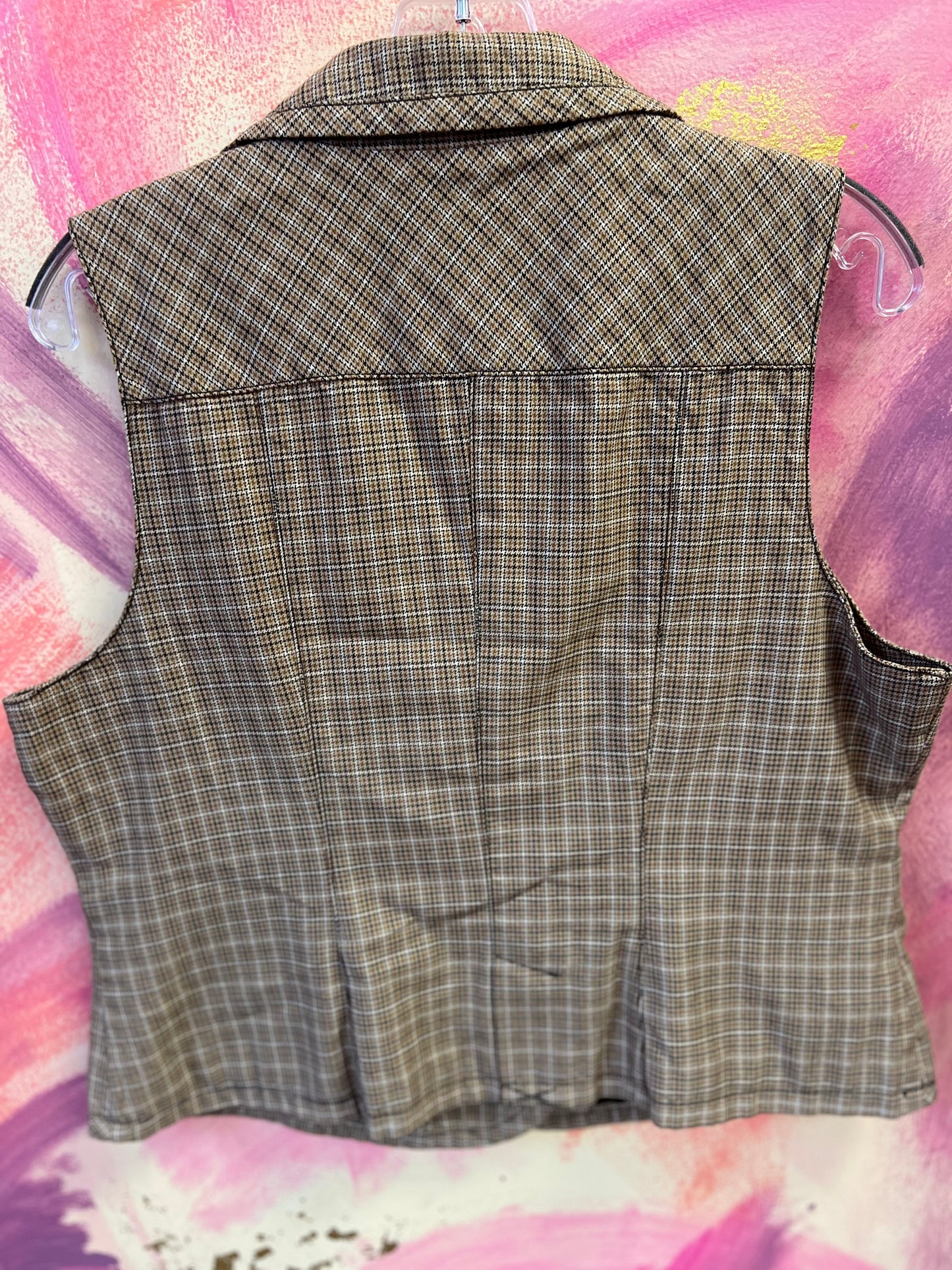 (LARGE) Plaid Vest