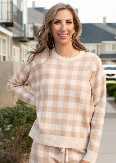 Gingham sweater with ivory trim