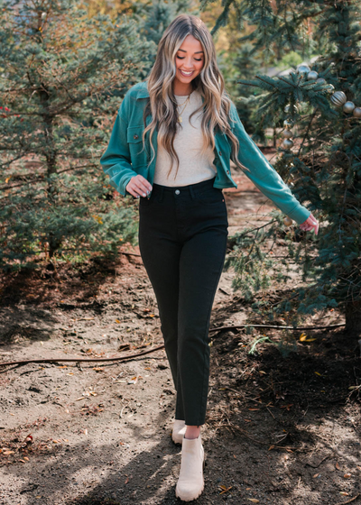 Crop style hunter green top