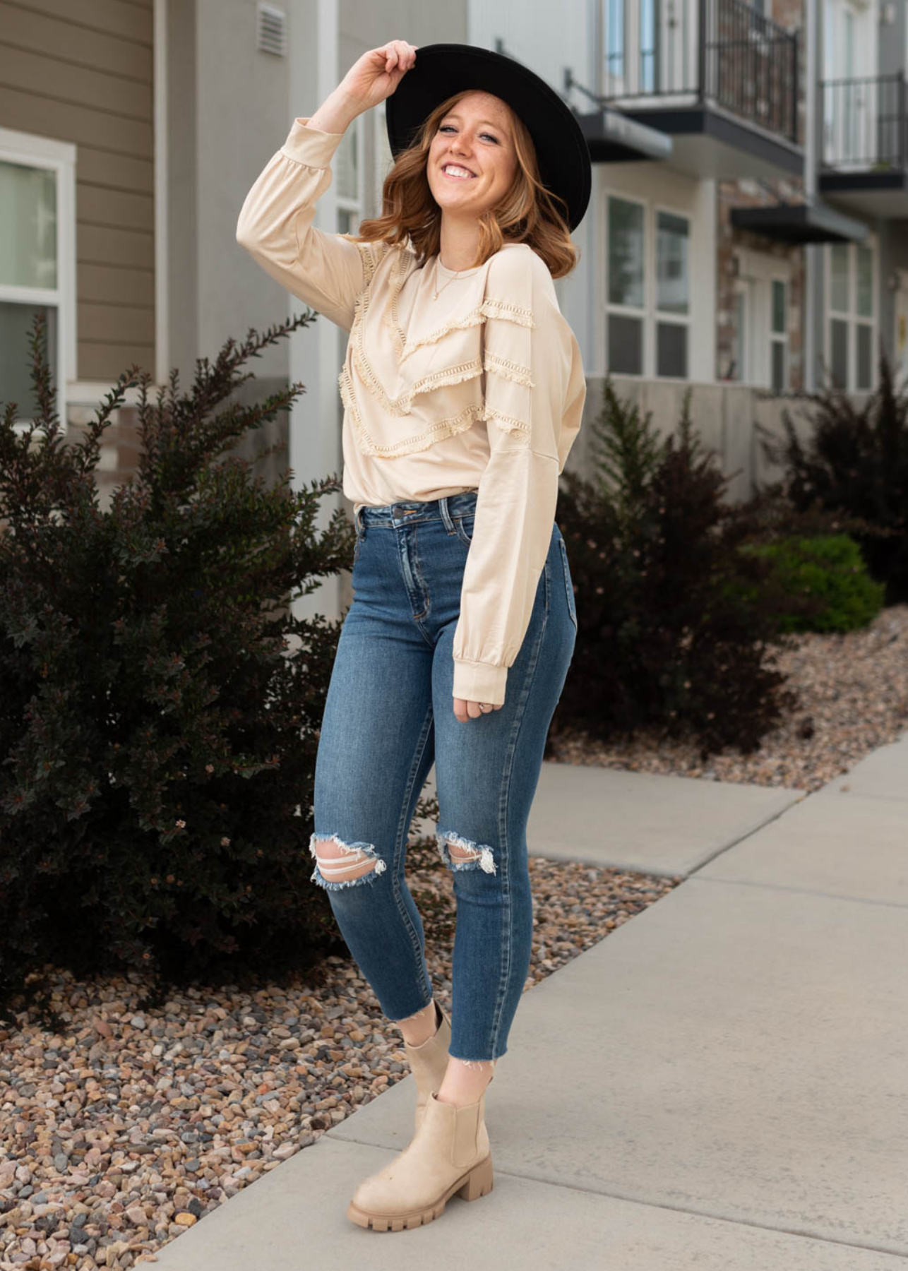 Long sleeve beige pullover