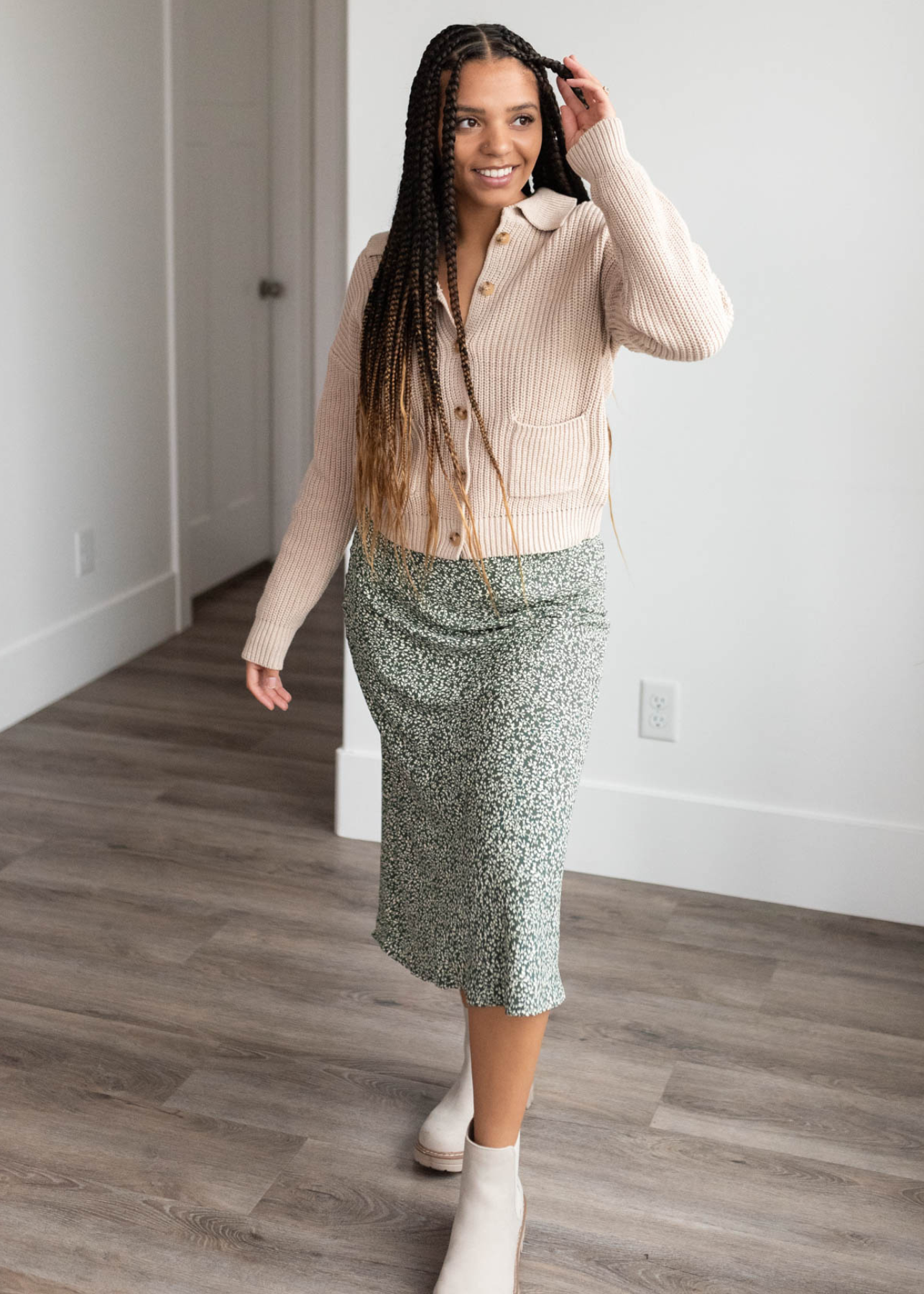 Long sleeve taupe collard button down cardigan