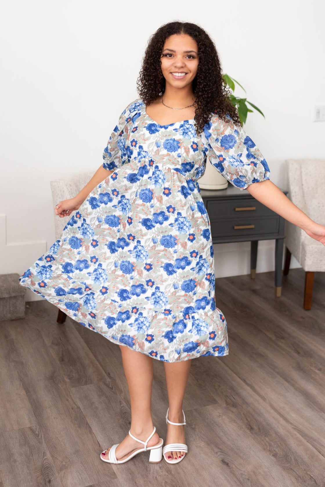 Short sleeve blue floral dress