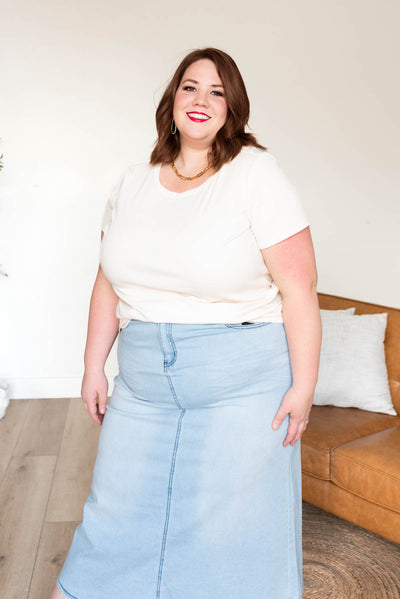 Round neck cream ribbed top in plus size