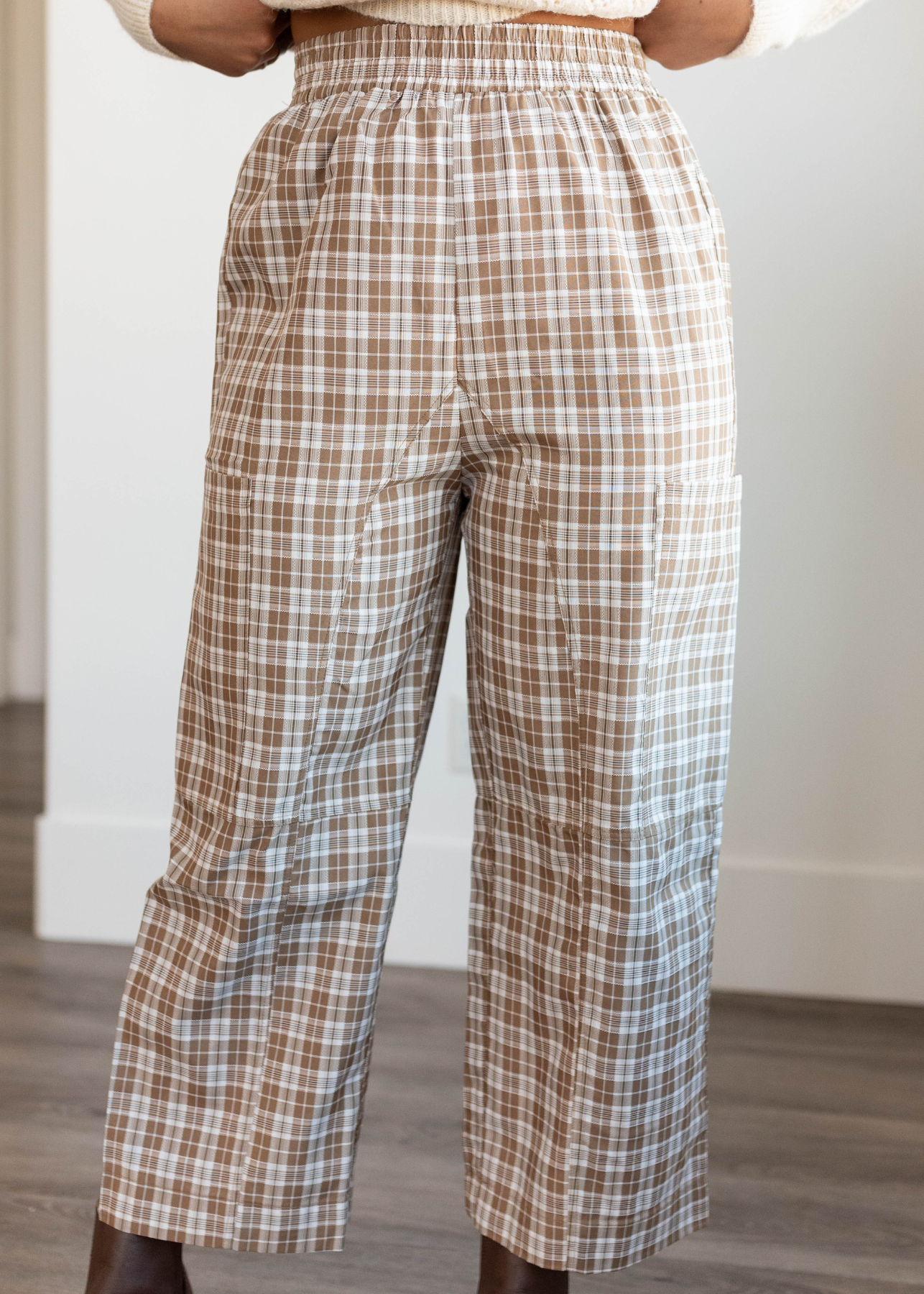 Coffe plaid pants with front pockets