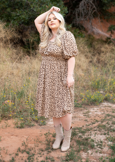 Short sleeve plus size brown floral dress