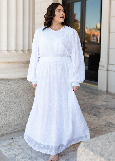 Long sleeve plus size white embroidered maxi dress