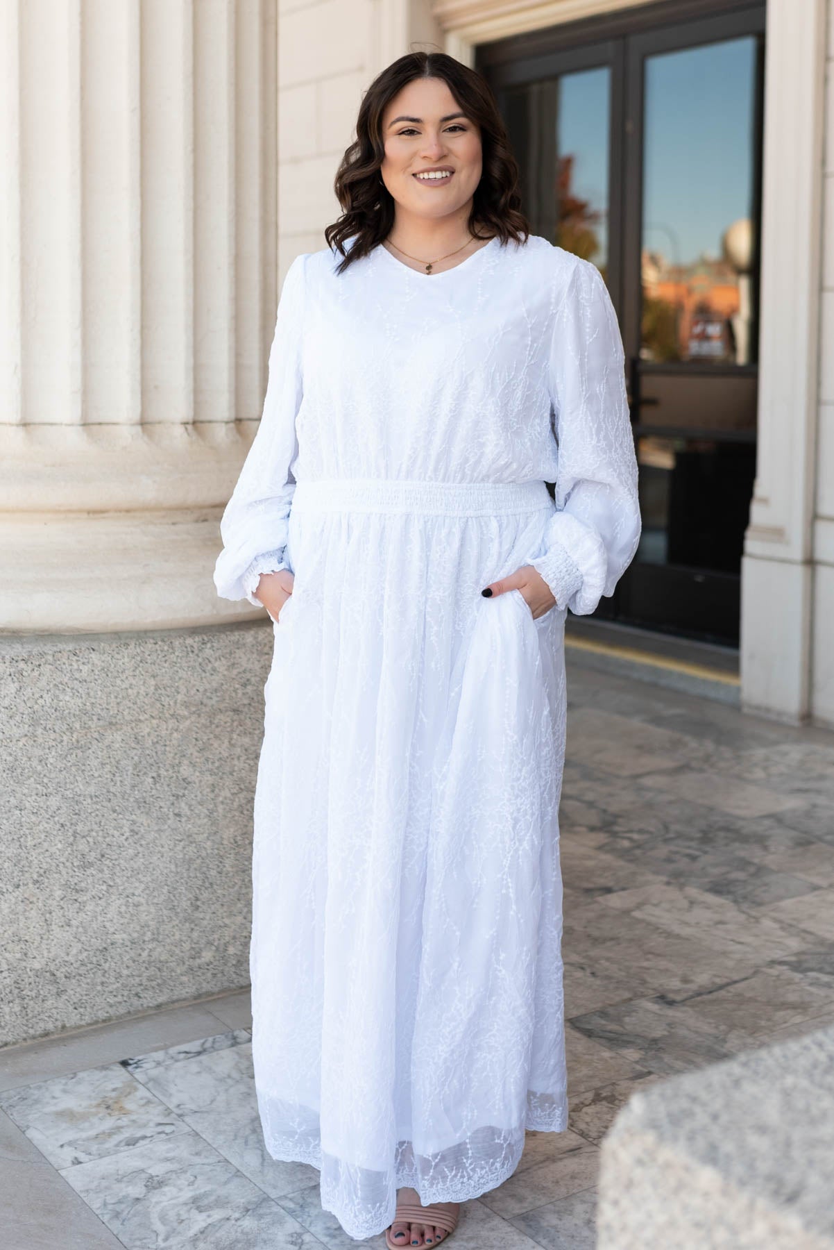 White embroidered maxi dress with pockets