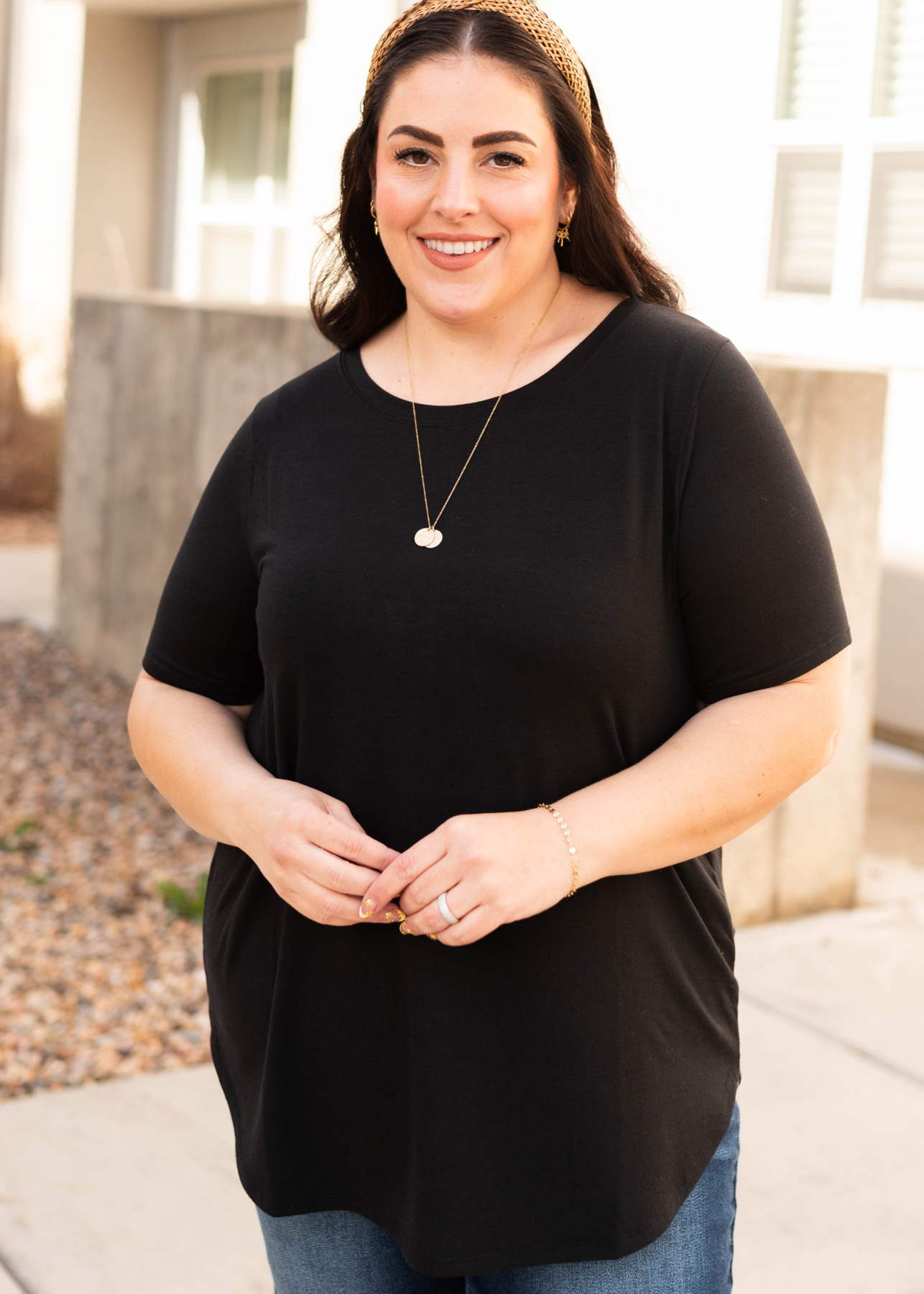 Short sleeve plus size black top