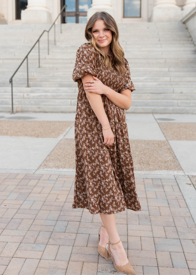 Short sleeve brown floral smocked dress with pockets