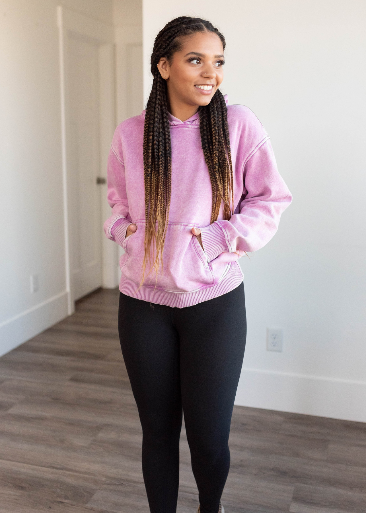 Lilac fleece hoodie with front pocket