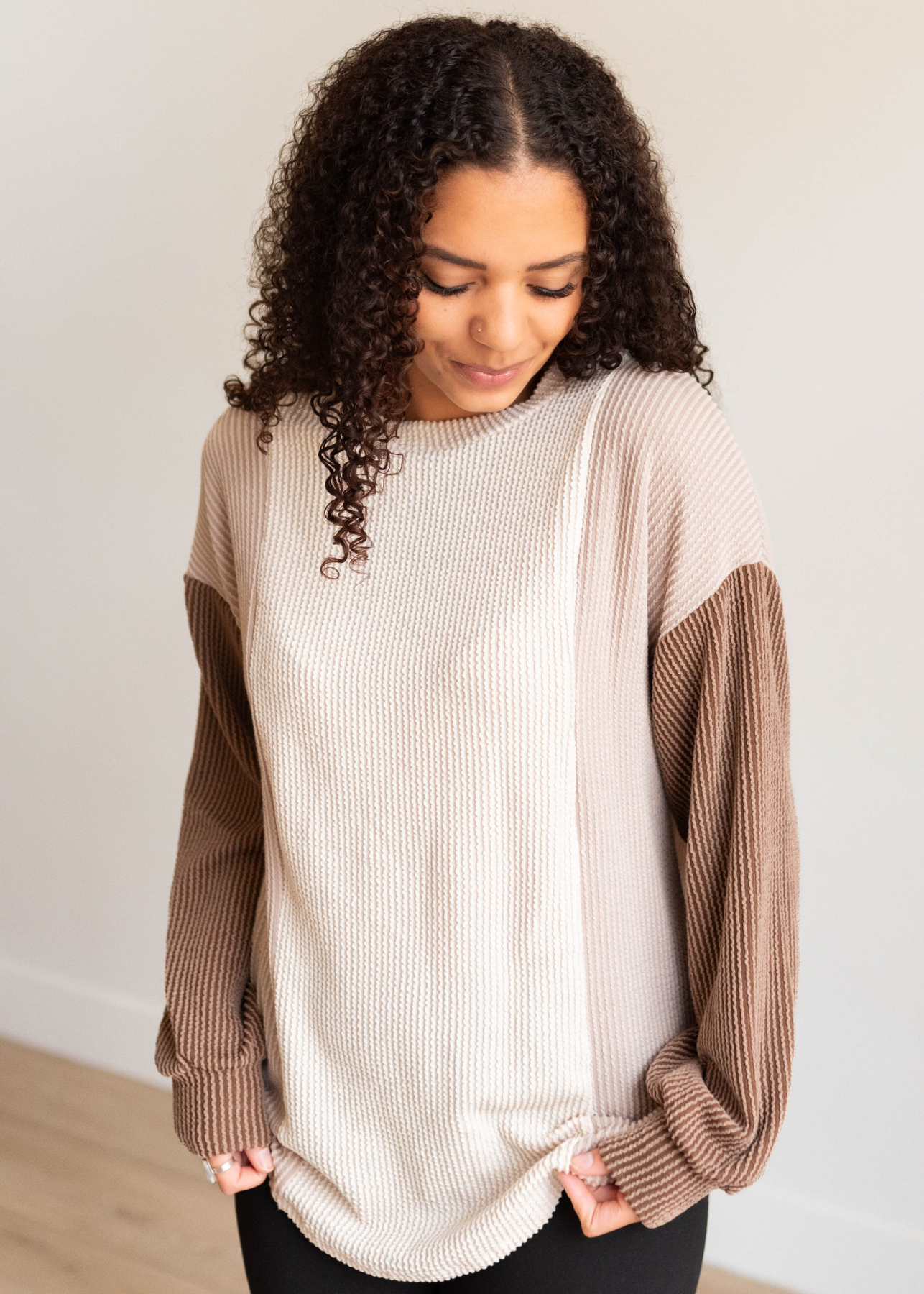 Chestnut color block pullover with long sleeves