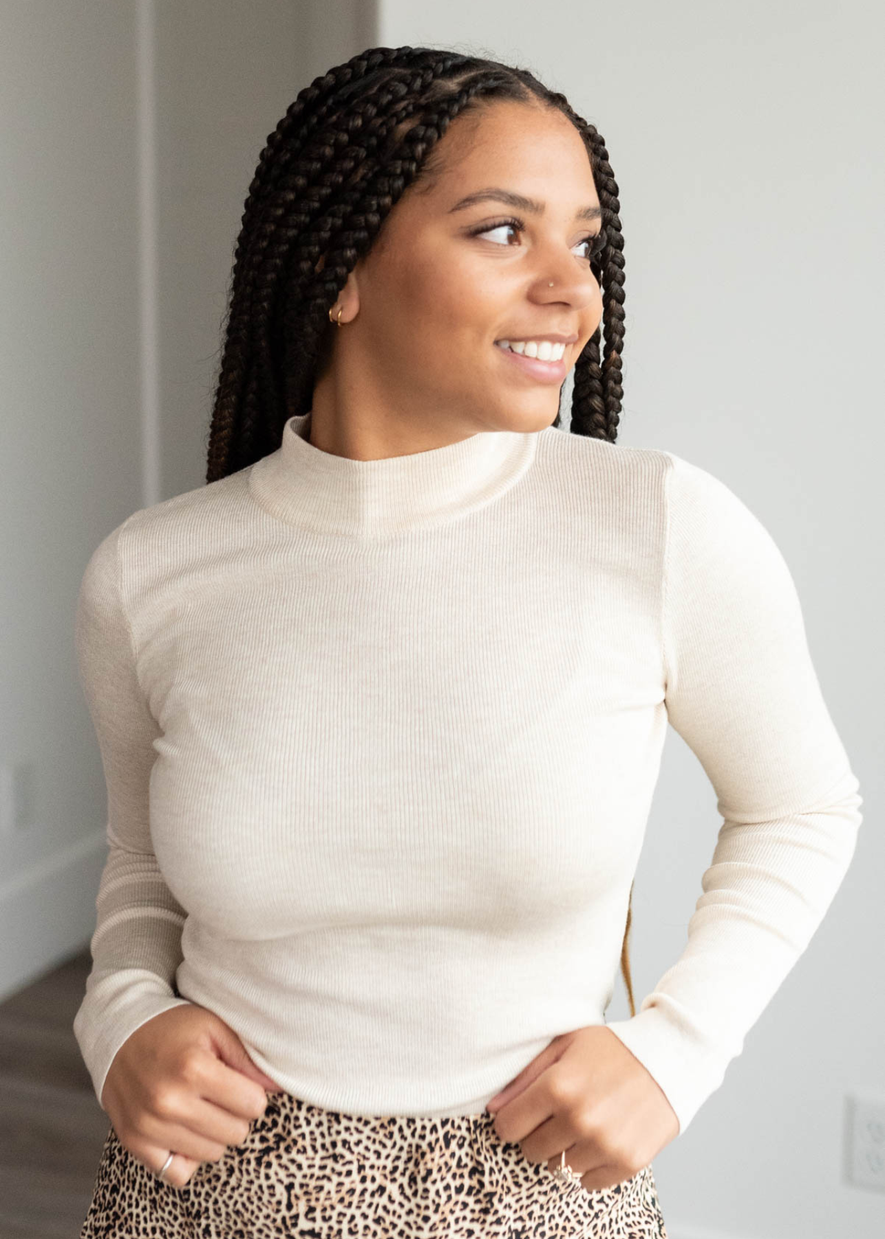 Close up of the fitted oatmeal ribbed top