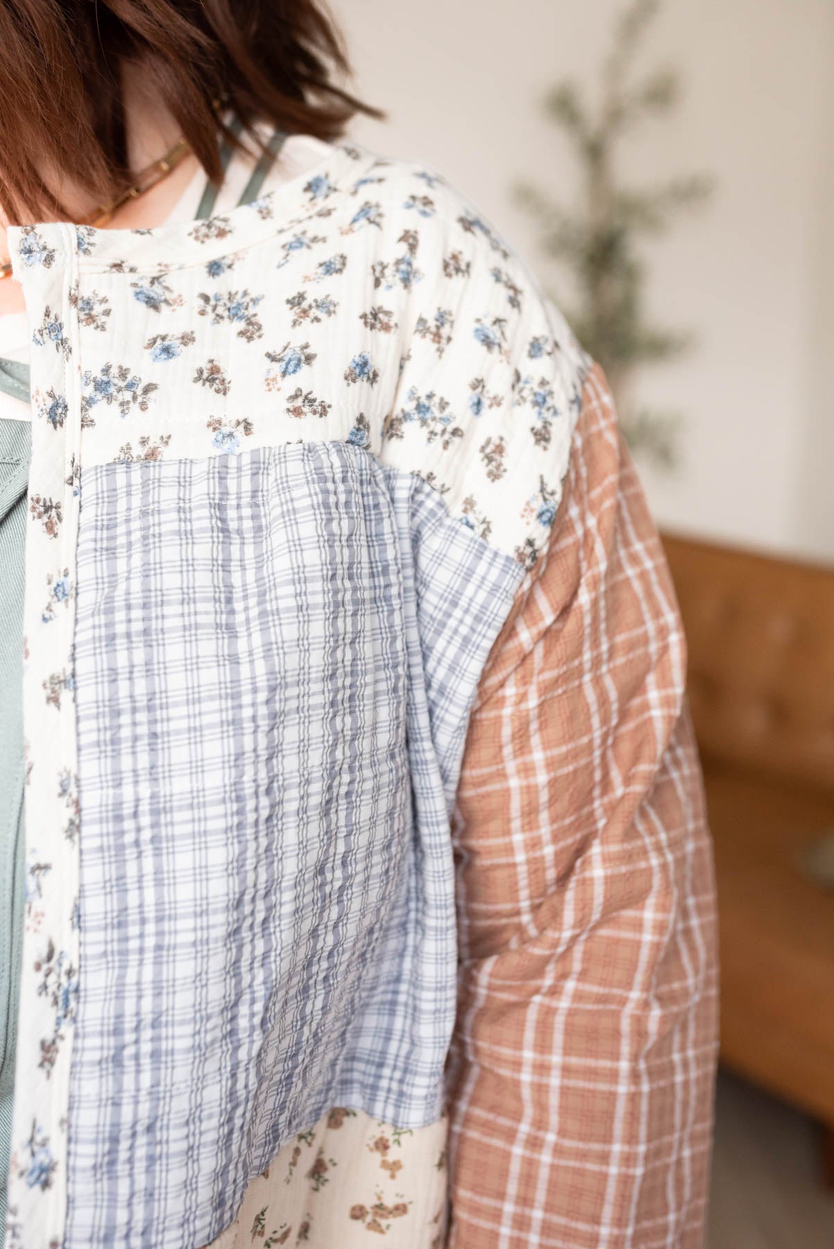 Close up of the fabric ivory pattern on the pattern block jacket in plus size