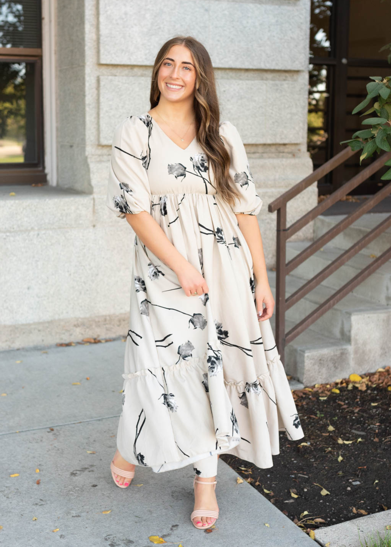 Short sleeve beige floral dress