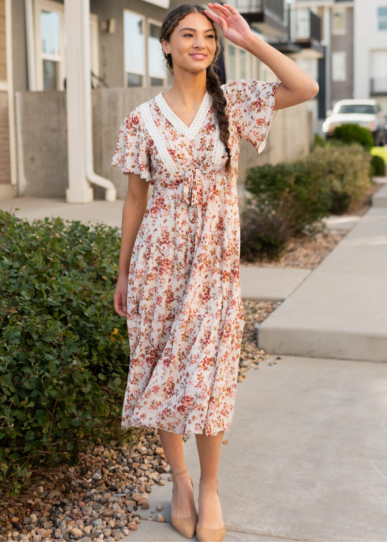 Short sleeve cream floral tiered dress