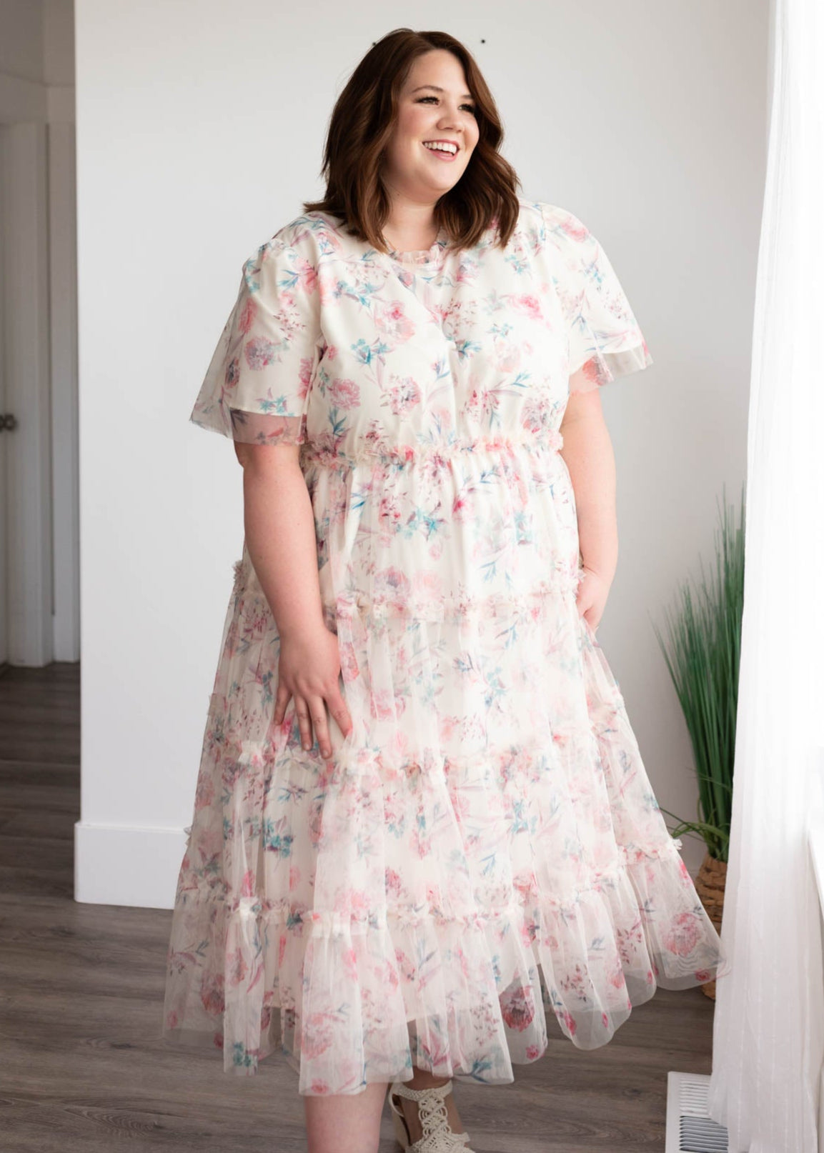 Plus size pink floral mesh dress with short sleeves