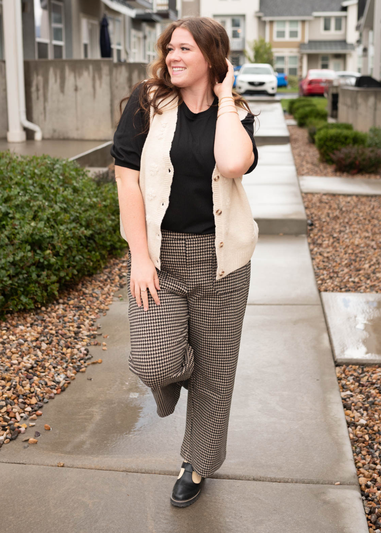 Plus size black houndstooth pants with front pockets