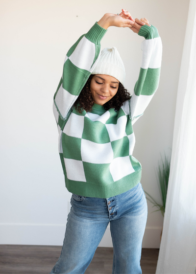 Green checkered sweater with long sleeves