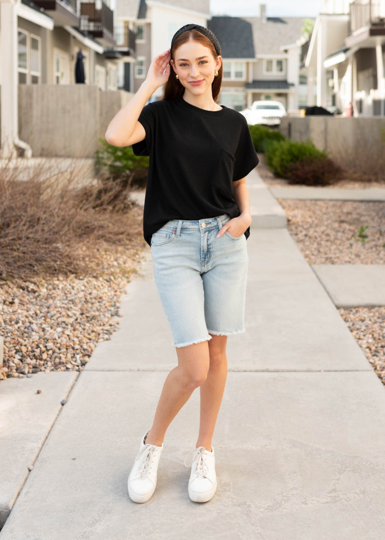 Short sleeve black ribbed top