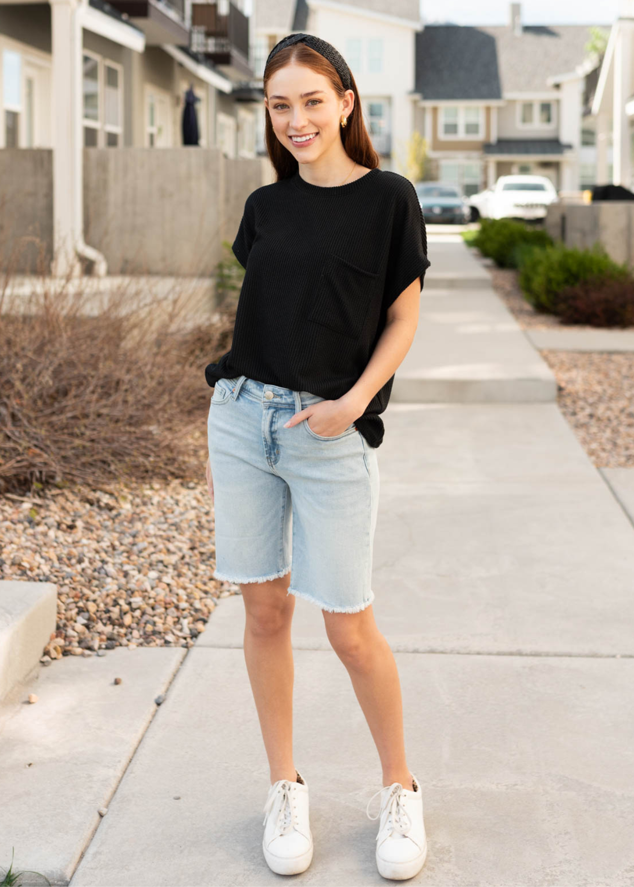 Black ribbed top