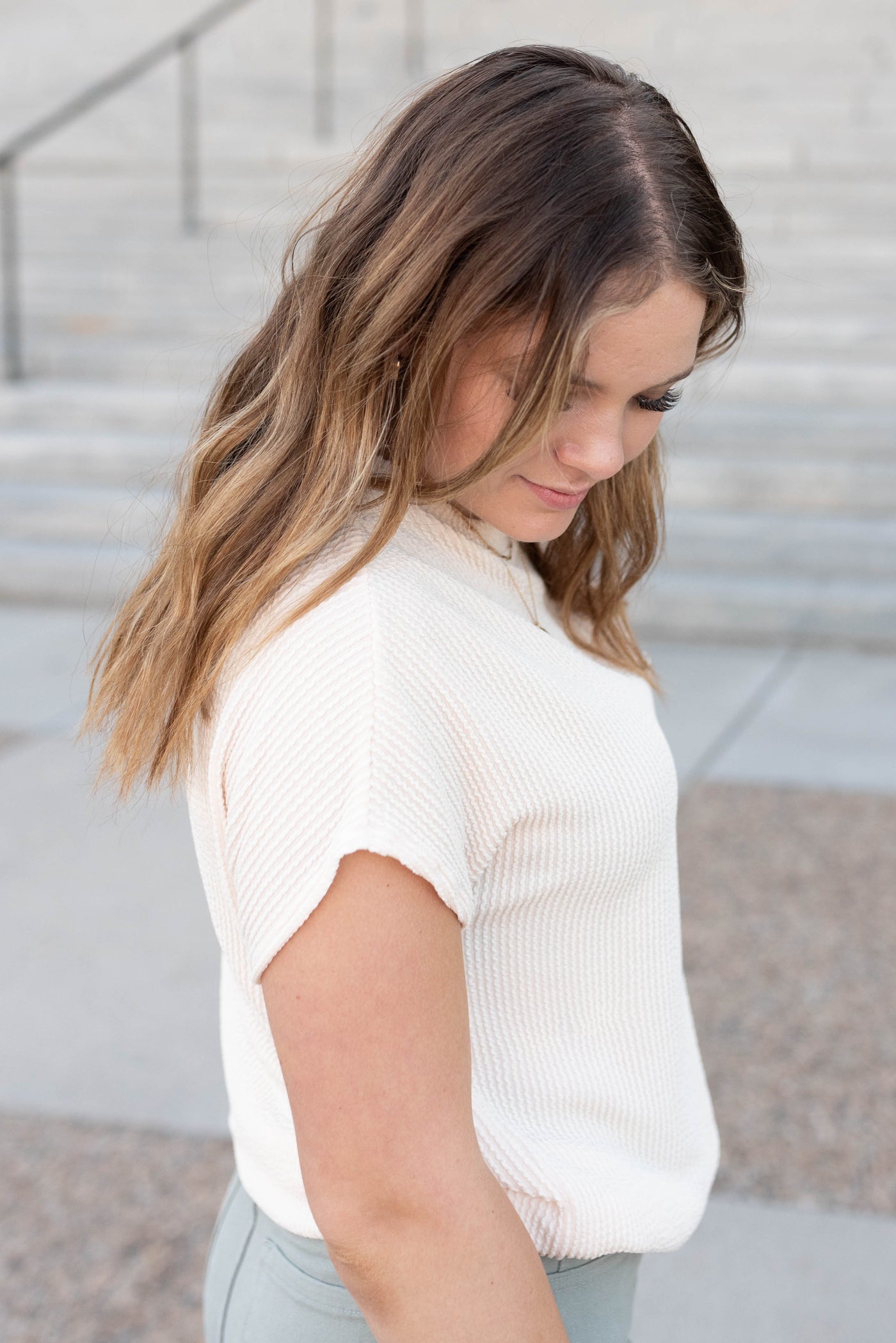 Side view of the eggshell ribbed top